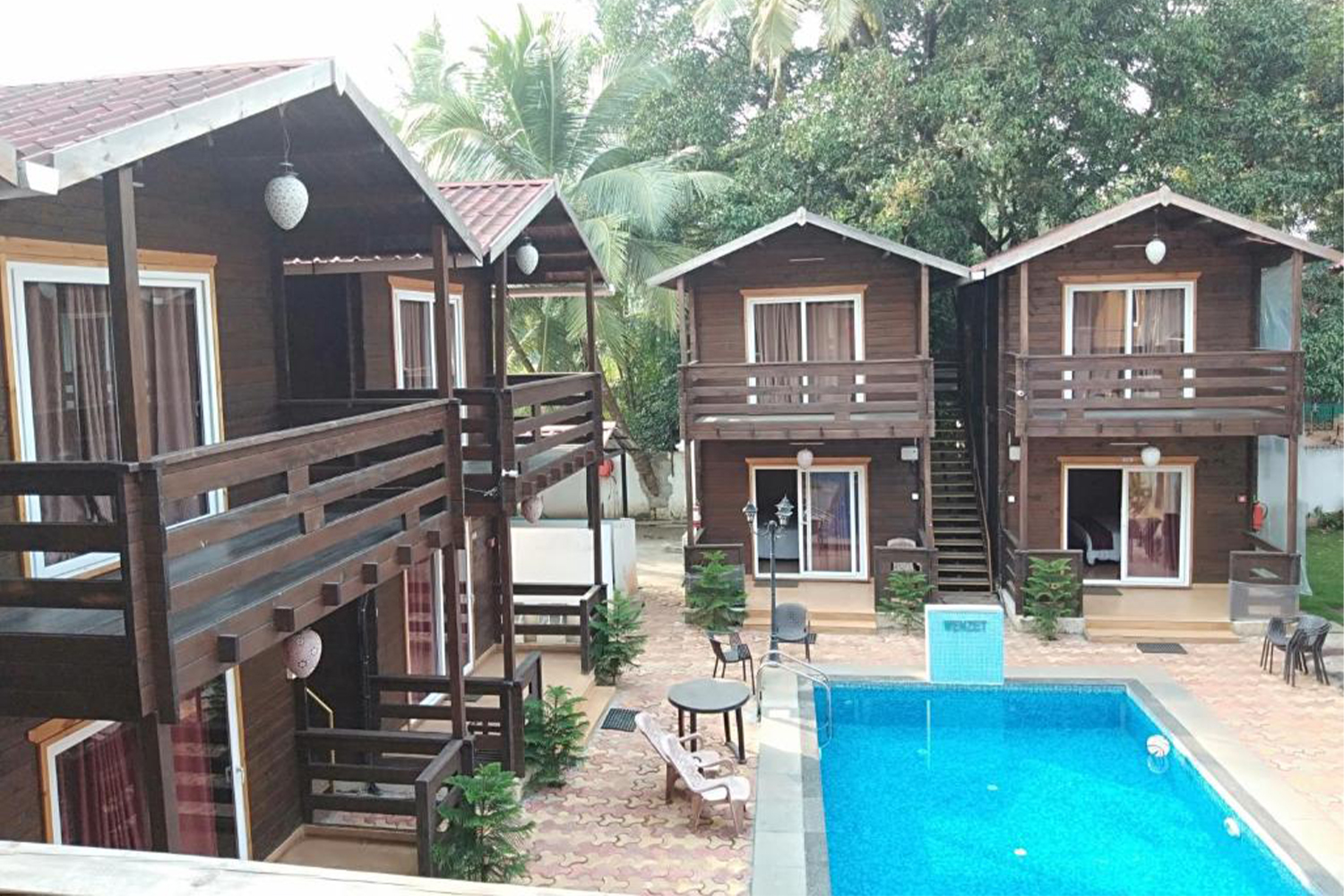 swimming pool